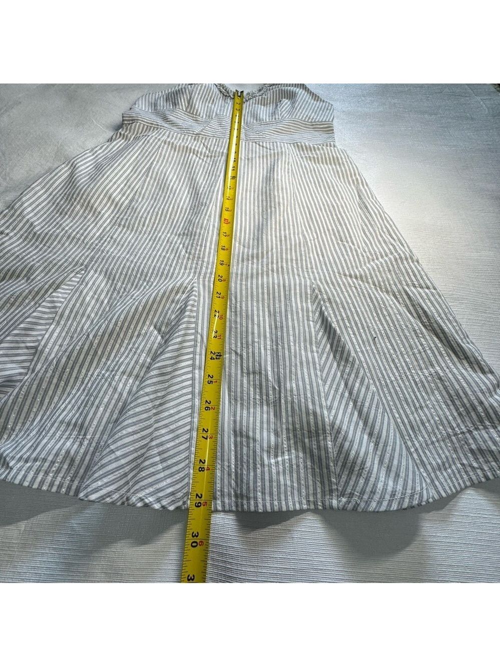 Reitmans Halter Backless Sundress in Gray and White Size 8 - Picture 6 of 8